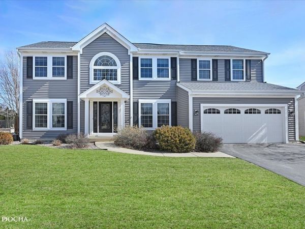 420 Raintree Drive , Oswego, IL 60543