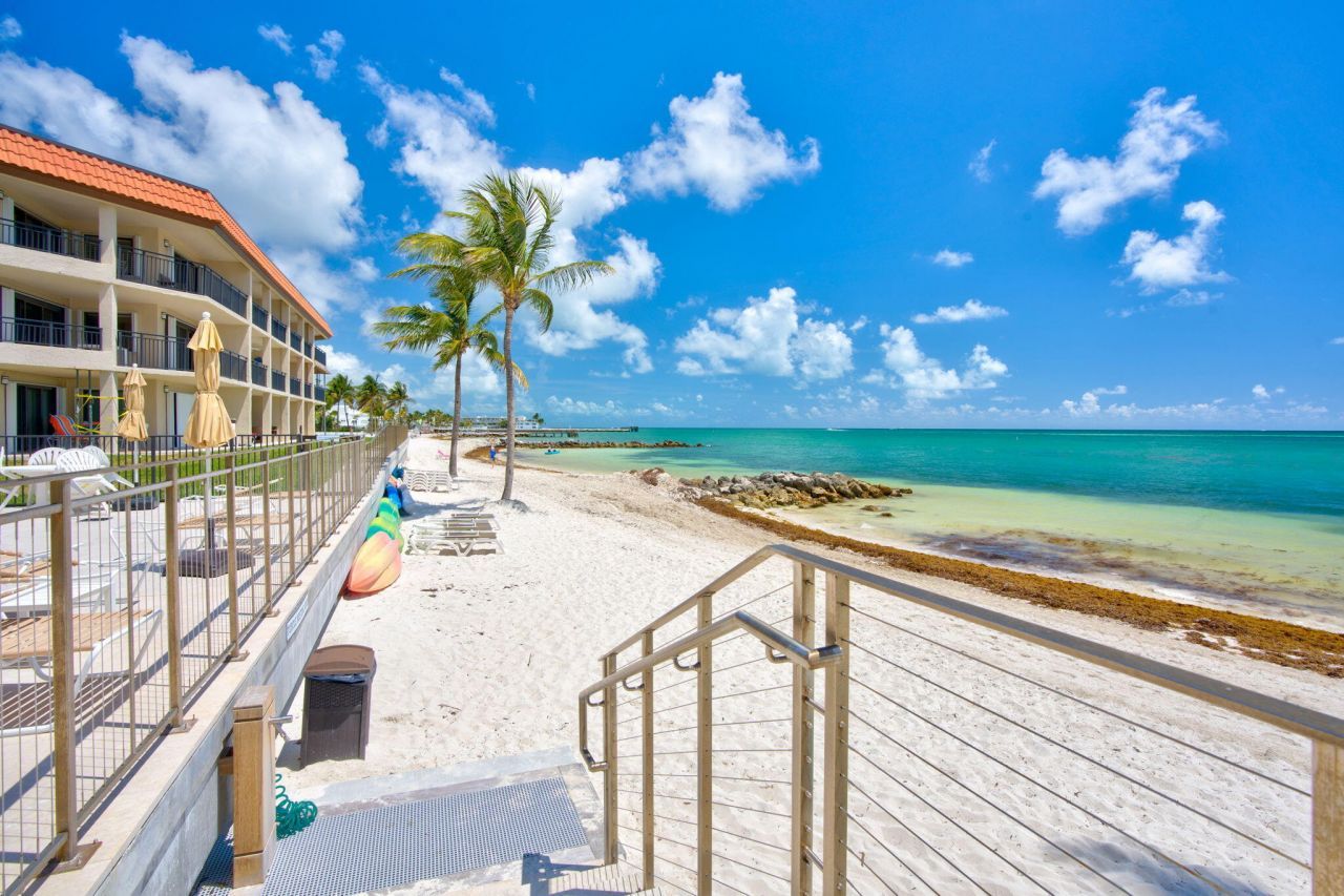 1001 W Ocean Drive, Unit 1-204, Key Colony, FL 33051 Photo