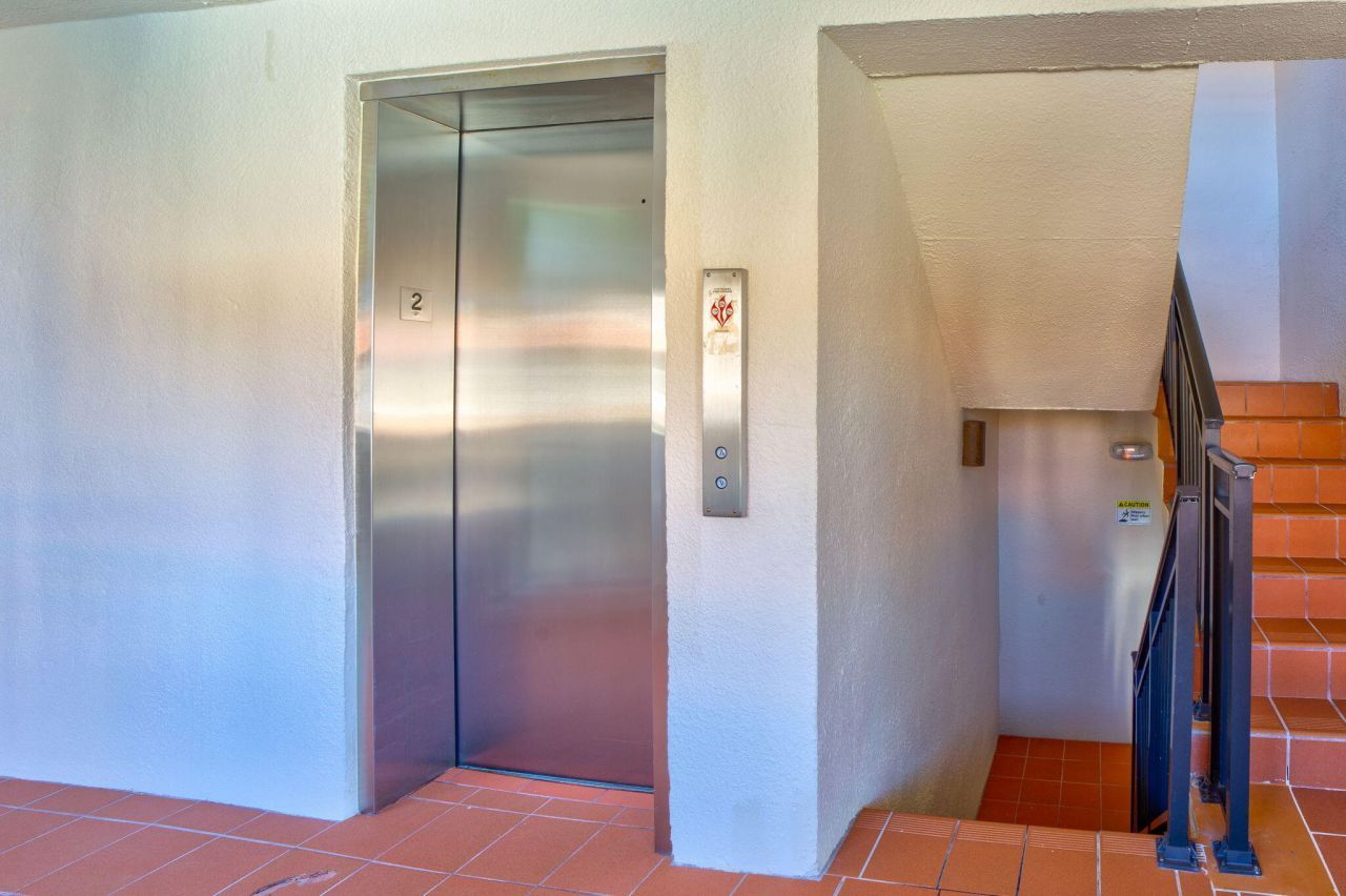 1001 W Ocean Drive, Unit 1-204, Key Colony, FL 33051 Photo