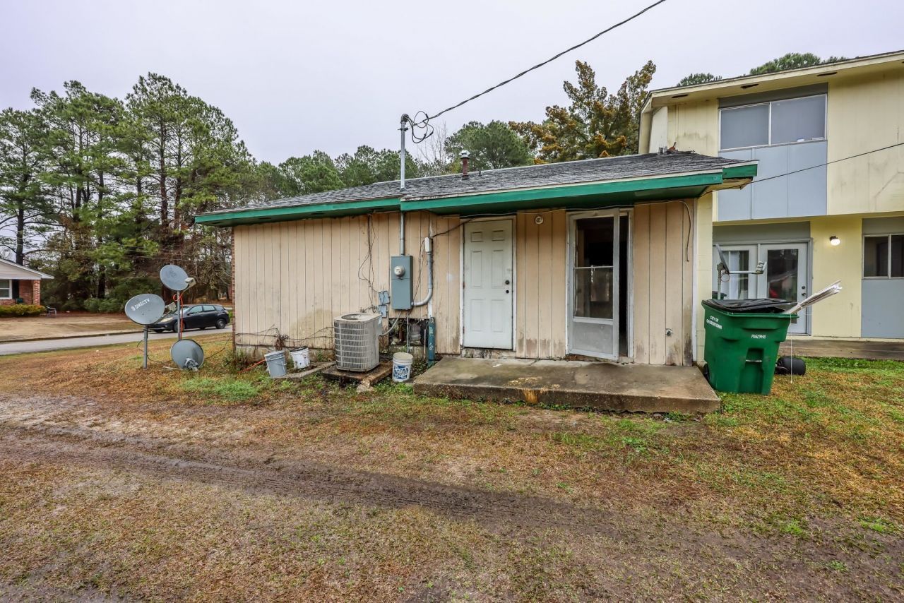 611 Dekalb St. Photo 23