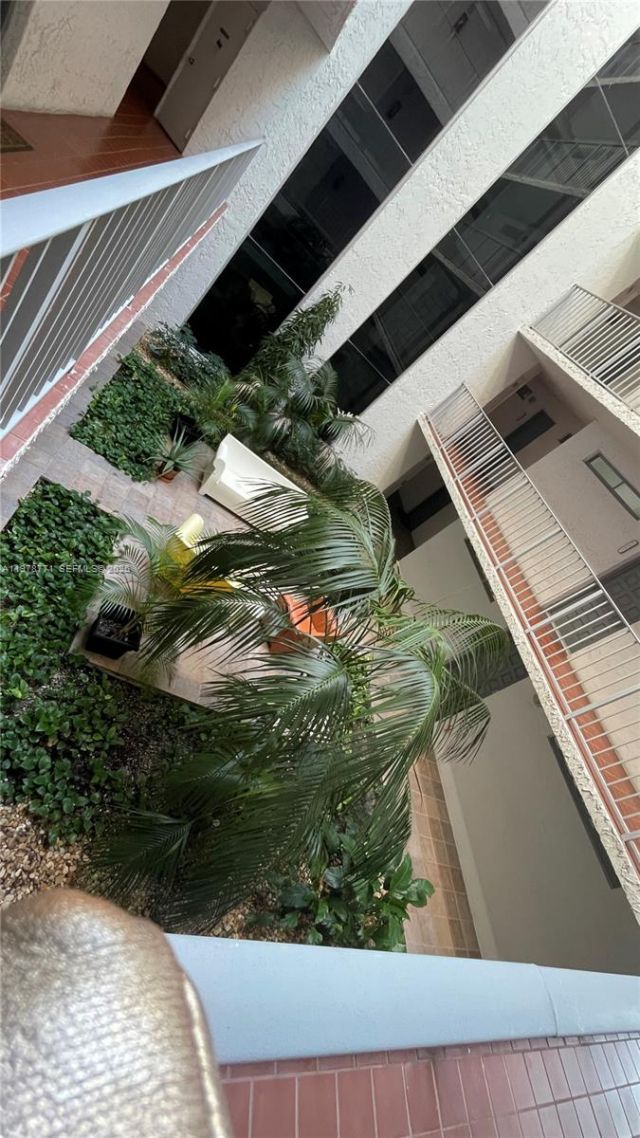 650 NE 64th St, Unit G309, Miami, FL 33138 Photo