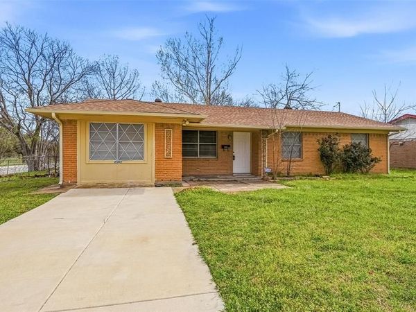 2502 Wanda Drive , Mesquite, TX 75149