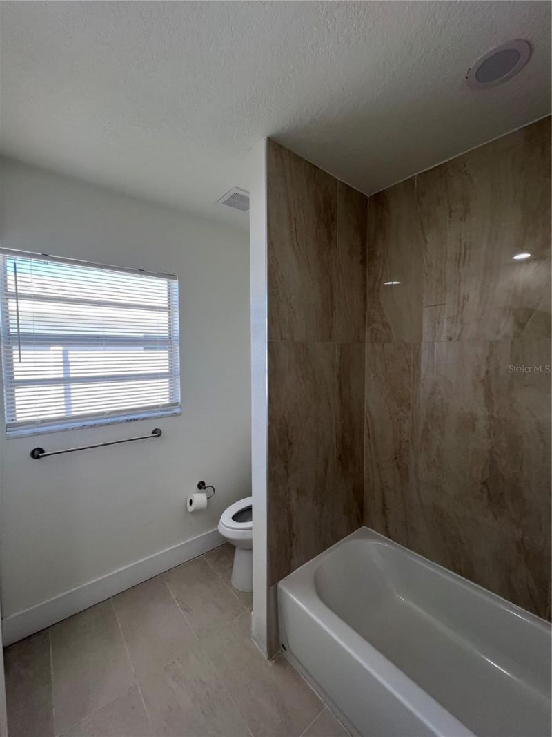 2502 Tropical Shores Drive Se, Saint Petersburg, FL 33705 Photo