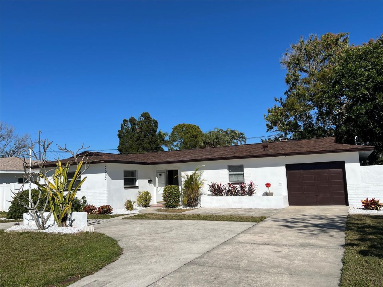 2502 Tropical Shores Drive Se, Saint Petersburg, FL 33705 Photo