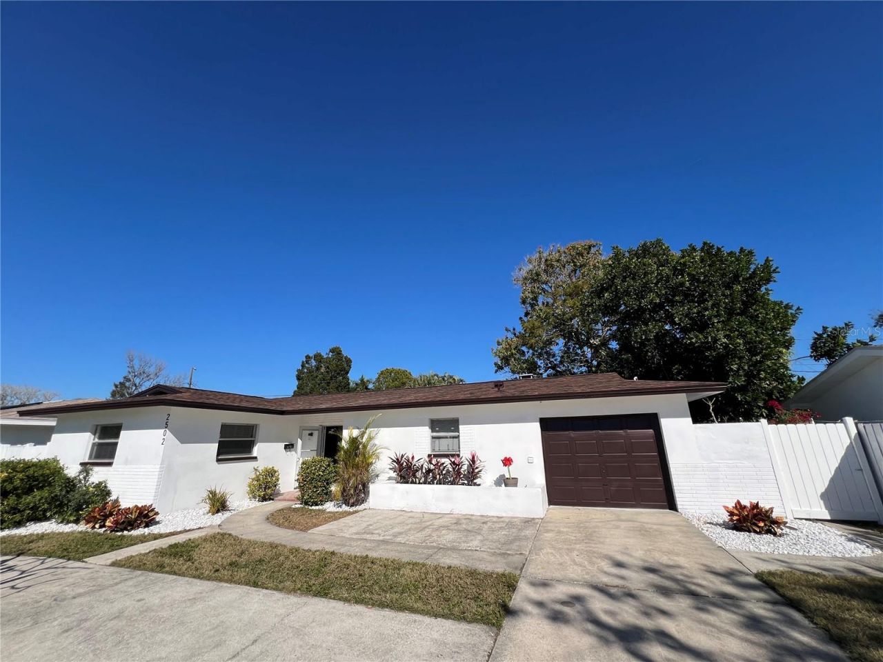 2502 Tropical Shores Drive Se, Saint Petersburg, FL 33705 Photo