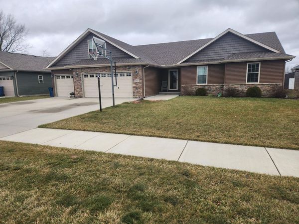702 19th Street SE, DeMotte, IN 46310