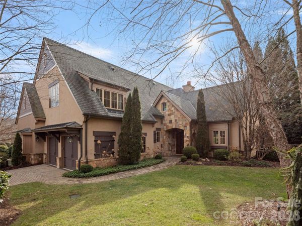 575 Walnut Valley Parkway , Arden, NC 28704