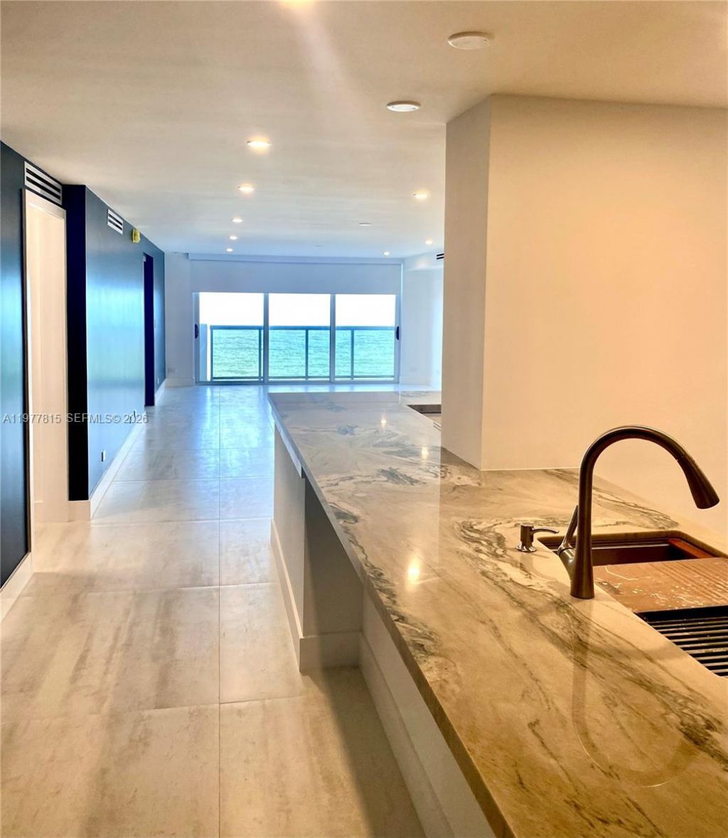 6039 Collins Ave, Unit 615-617, Miami Beach, FL 33140 Photo