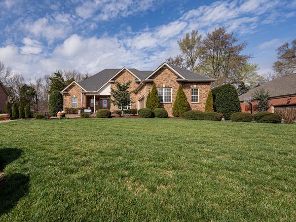 5010 Stonewood Dr, Smyrna, TN 37167