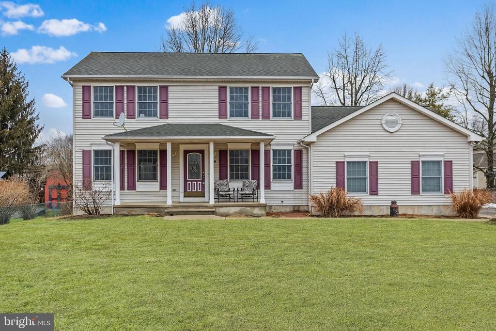 20 Bunting Bridge Road, Cookstown, NJ 08511 Main Photo