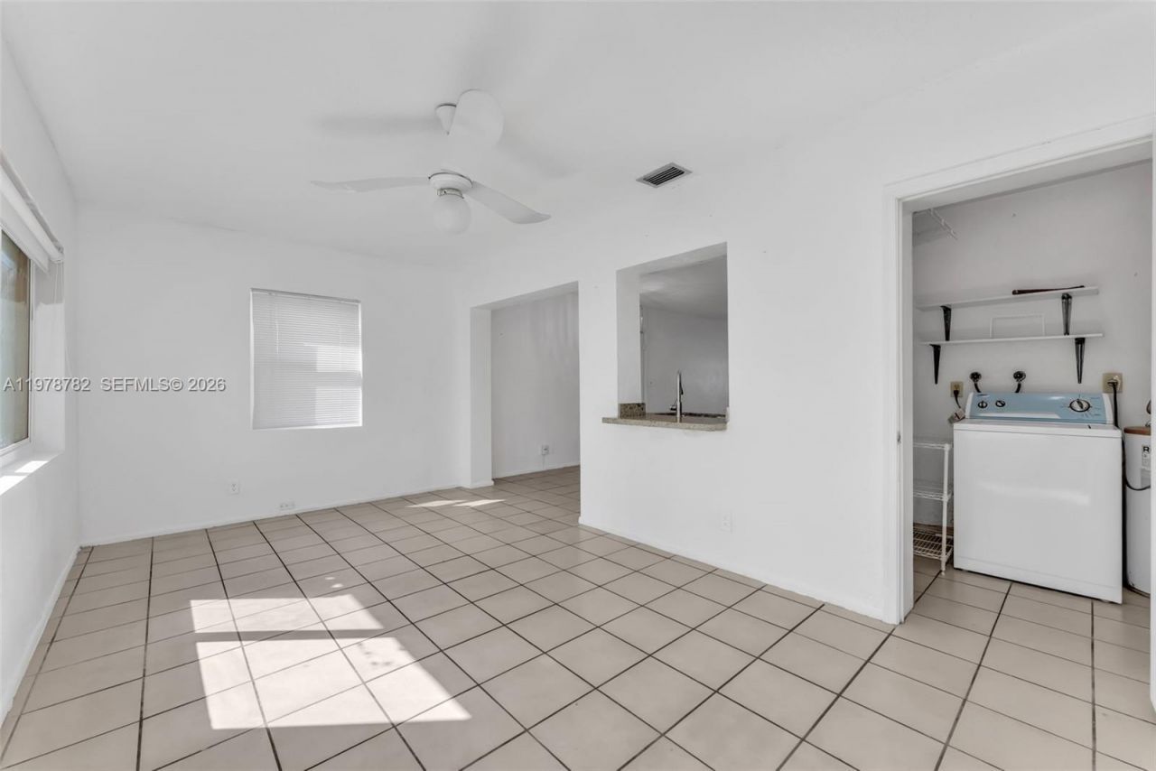 7000 NW 95th Ter, Tamarac, FL 33321 Photo