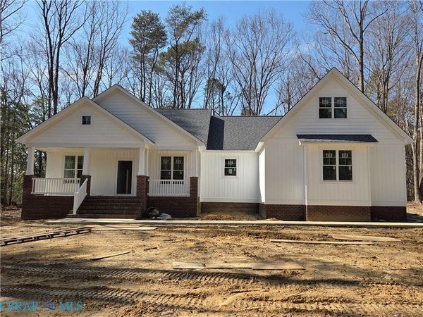 49 Knolls Drive , White Stone, VA 22578