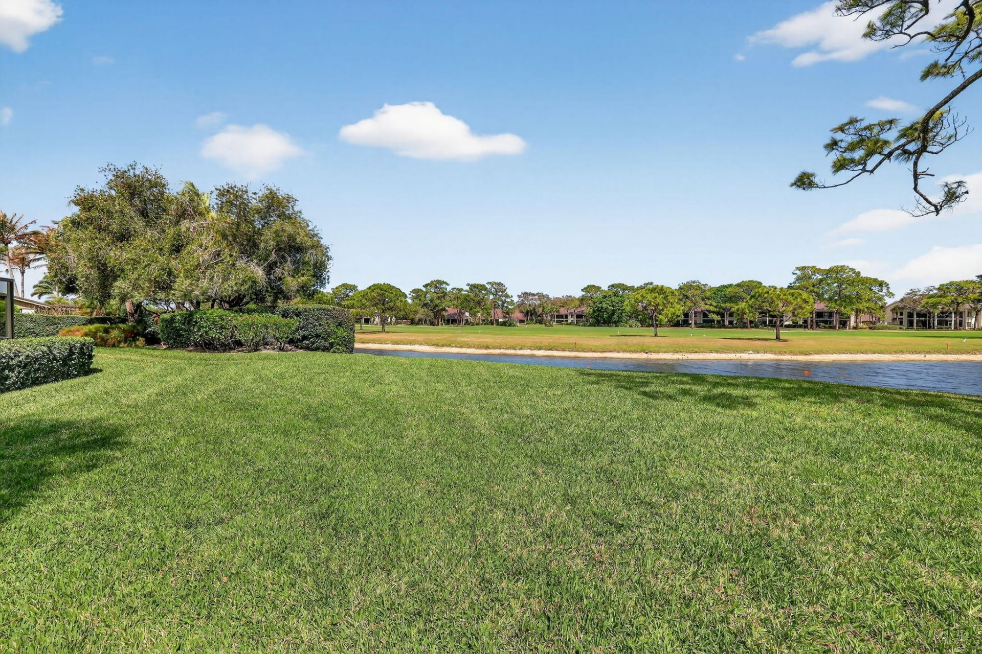 5000 SE Burning Tree Circle, Stuart, FL 34997 Photo