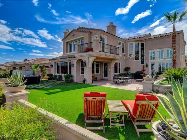 3258 Dove Run Creek Drive , Las Vegas, NV 89135