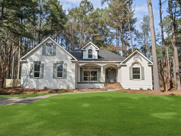 18 Tuckahoe, Hattiesburg, MS 39402