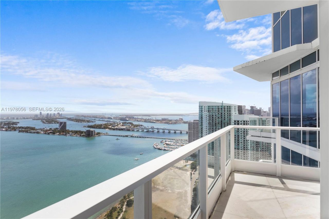 2020 N Bayshore Dr, Unit PH 4702, Miami, FL 33137 Photo