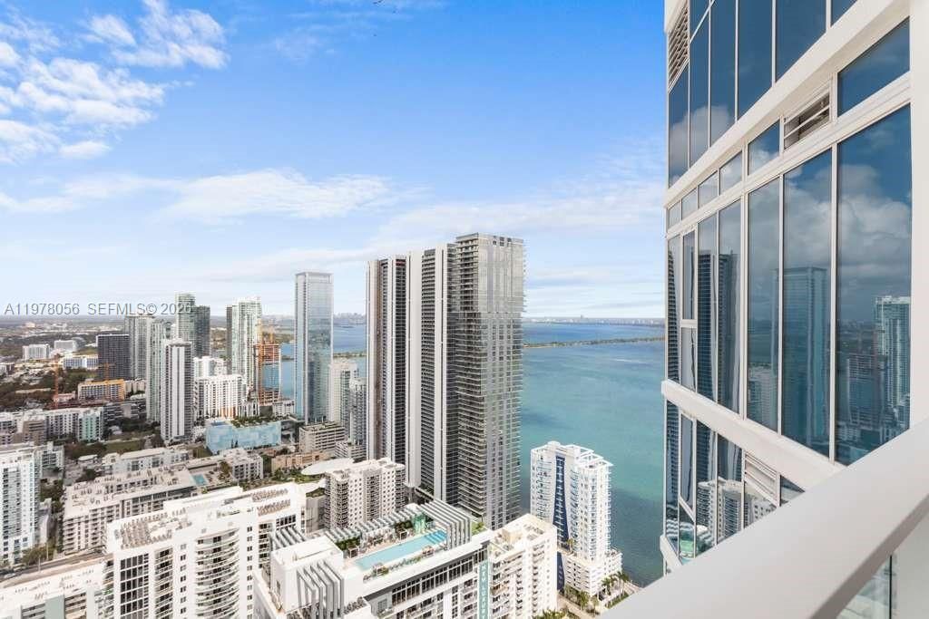 2020 N Bayshore Dr, Unit PH 4702, Miami, FL 33137 Photo