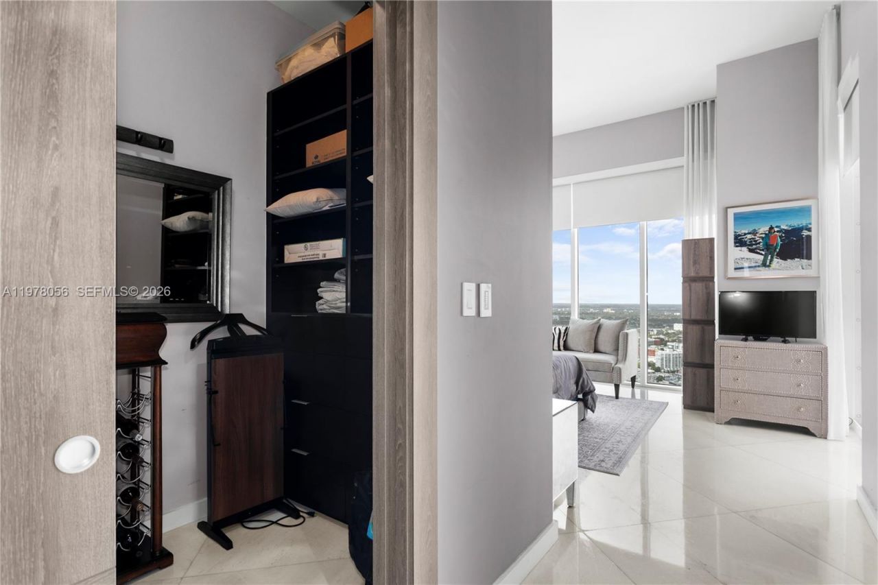 2020 N Bayshore Dr, Unit PH 4702, Miami, FL 33137 Photo