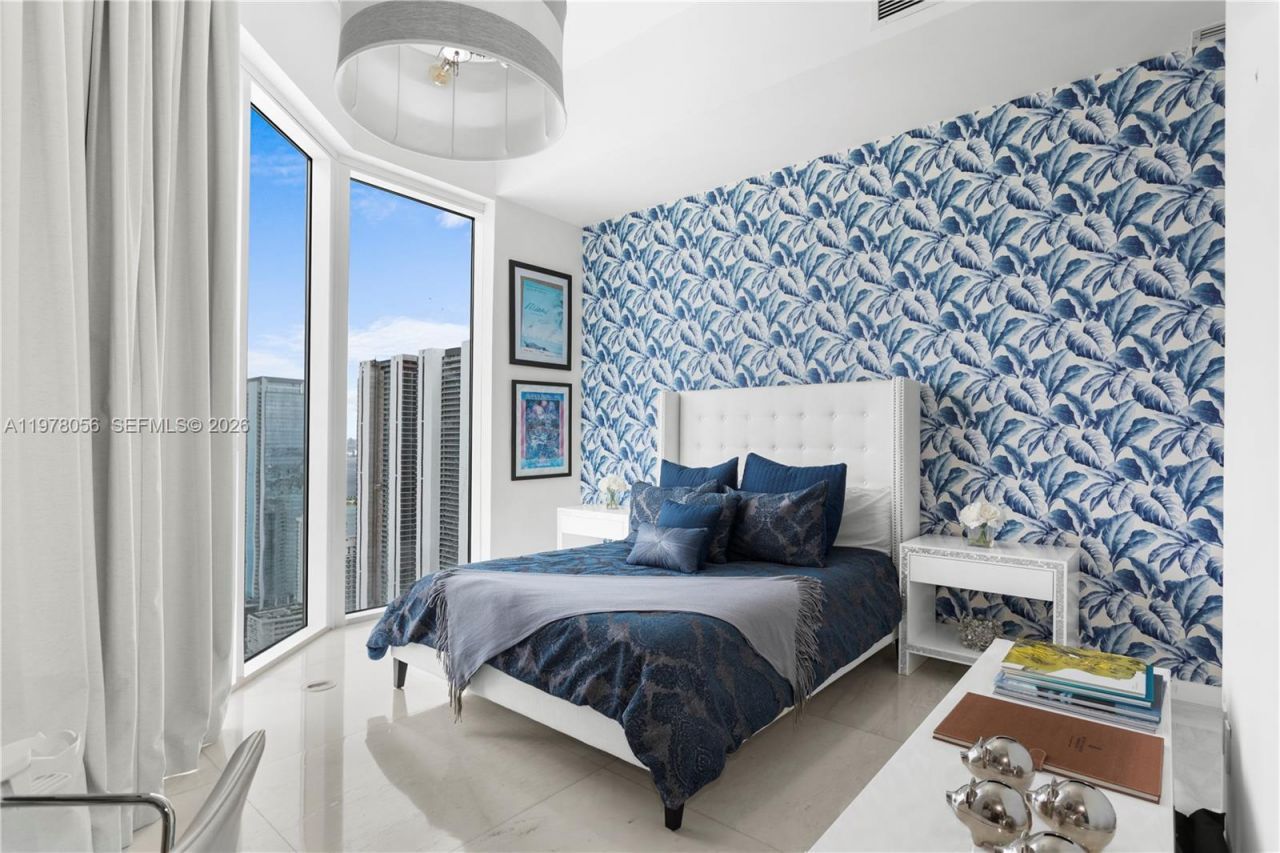 2020 N Bayshore Dr, Unit PH 4702, Miami, FL 33137 Photo