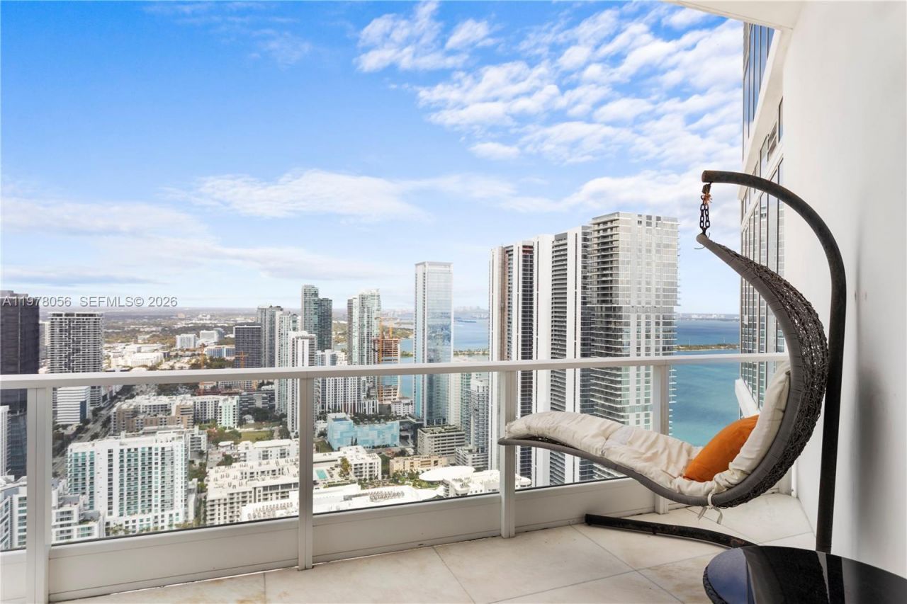 2020 N Bayshore Dr, Unit PH 4702, Miami, FL 33137 Photo