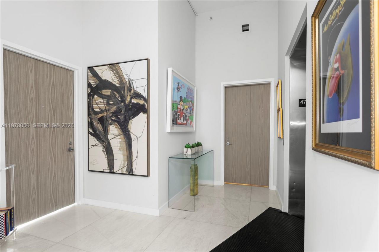 2020 N Bayshore Dr, Unit PH 4702, Miami, FL 33137 Photo