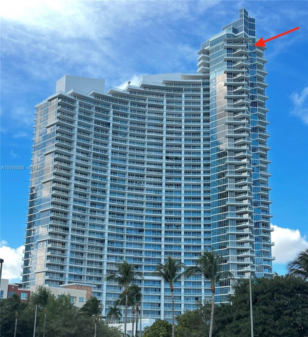 2020 N Bayshore Dr, Unit PH 4702, Miami, FL 33137 Photo