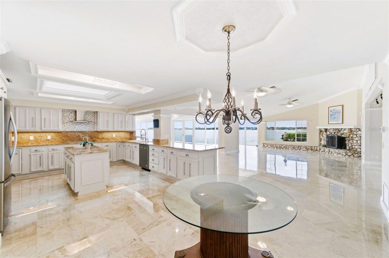 4201 45th Street S, Saint Petersburg, FL 33711 Photo