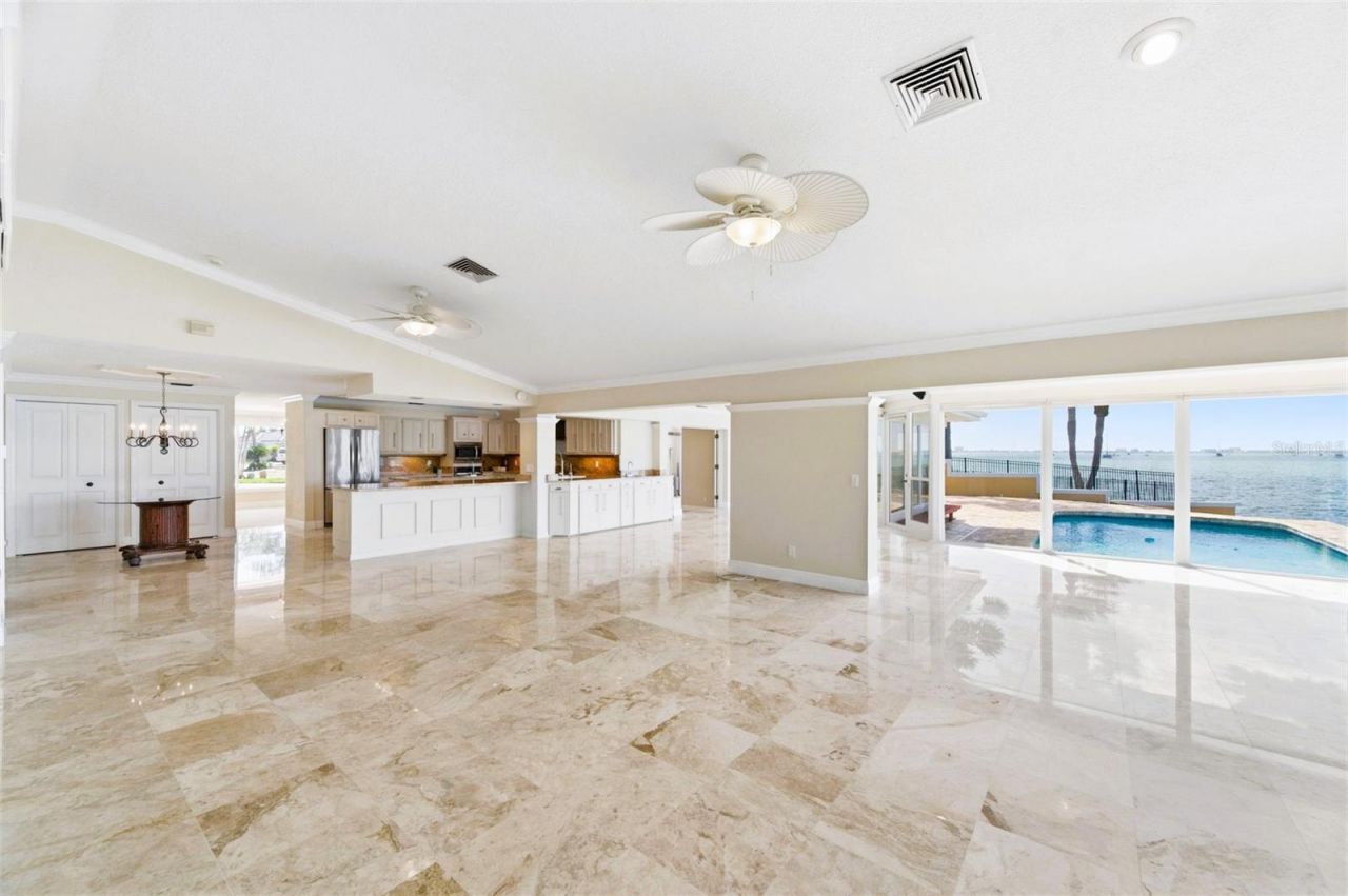 4201 45th Street S, Saint Petersburg, FL 33711 Photo