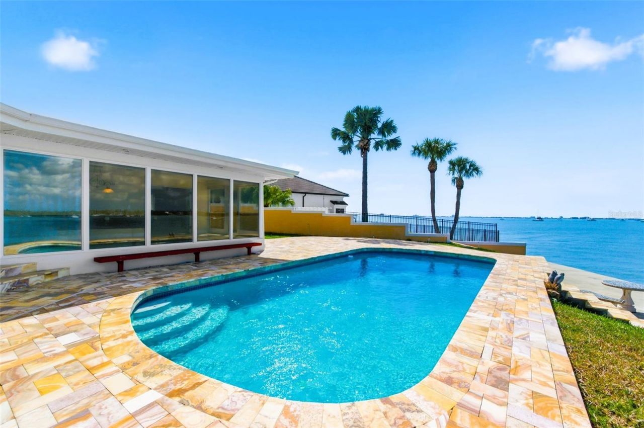 4201 45th Street S, Saint Petersburg, FL 33711 Photo