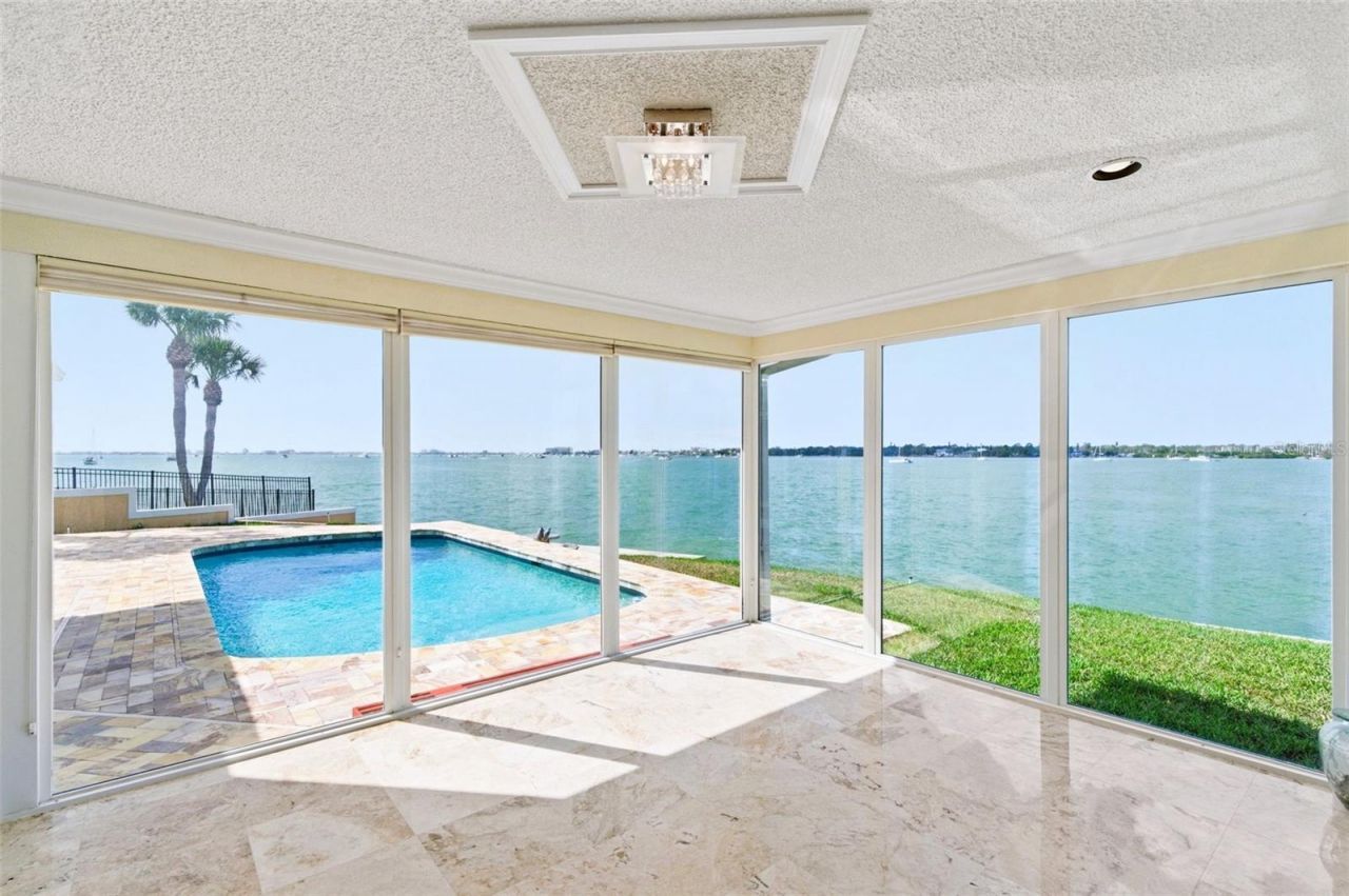 4201 45th Street S, Saint Petersburg, FL 33711 Photo