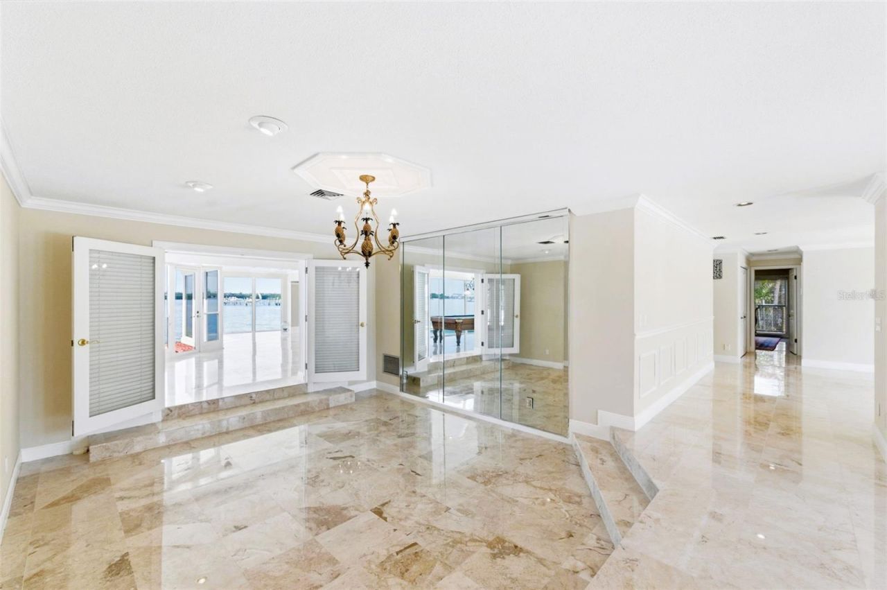 4201 45th Street S, Saint Petersburg, FL 33711 Photo