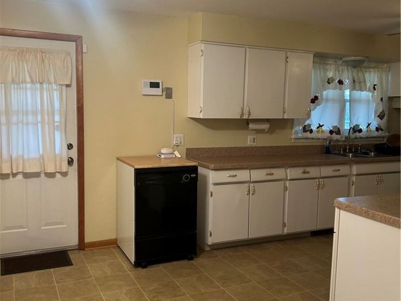 190 Normandy Drive, Painesville Township, OH 44077 Photo 5