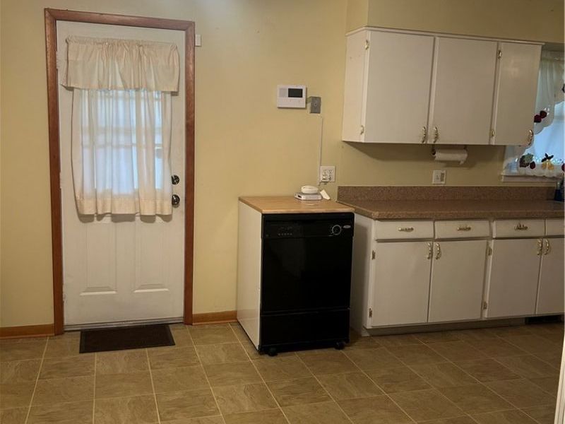 190 Normandy Drive, Painesville Township, OH 44077 Photo 6