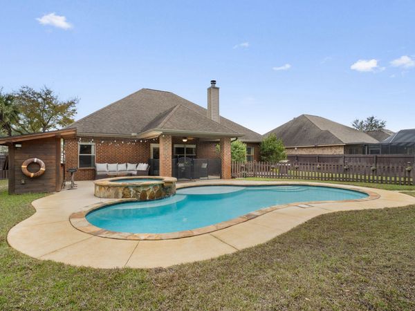 2779 Grand Bay Court, Navarre, FL 32566