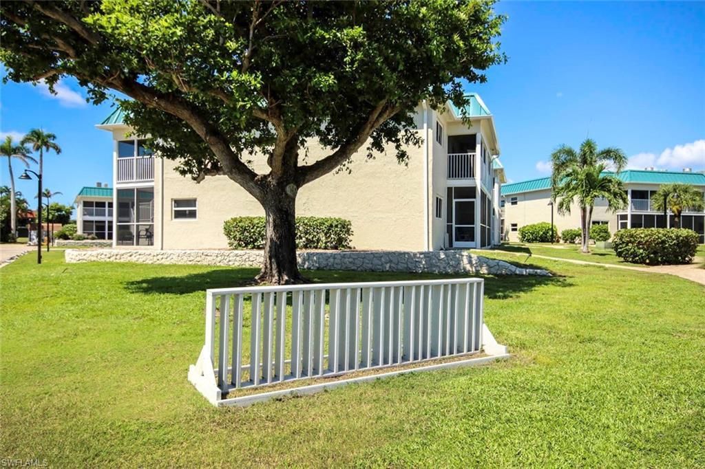 827 E Gulf Dr , Unit D3, Sanibel, FL 33957 Photo