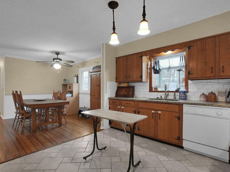 1448 W Sparrow Road , Springfield, OH 45502 Photo 10