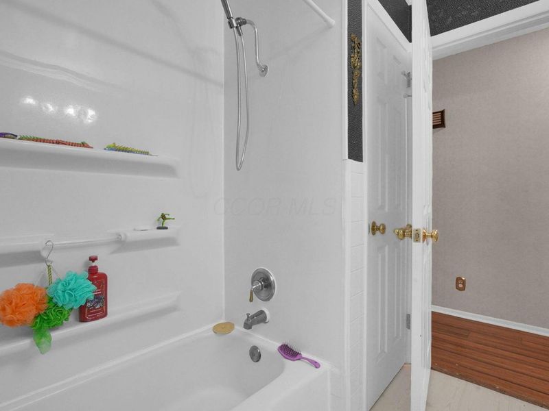 1448 W Sparrow Road , Springfield, OH 45502 Photo 14