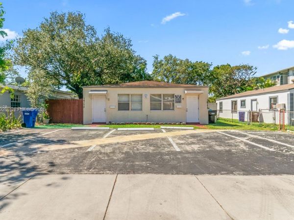 16170 NE 18th Pl , Unit 16170, North Miami Beach, FL 33162