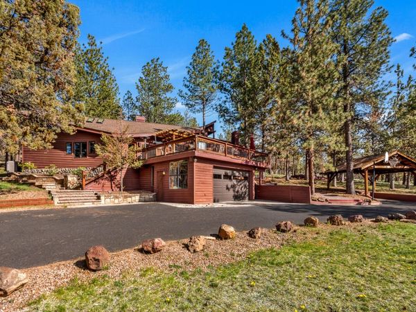 63220 Johnson Road, Bend, OR 97703