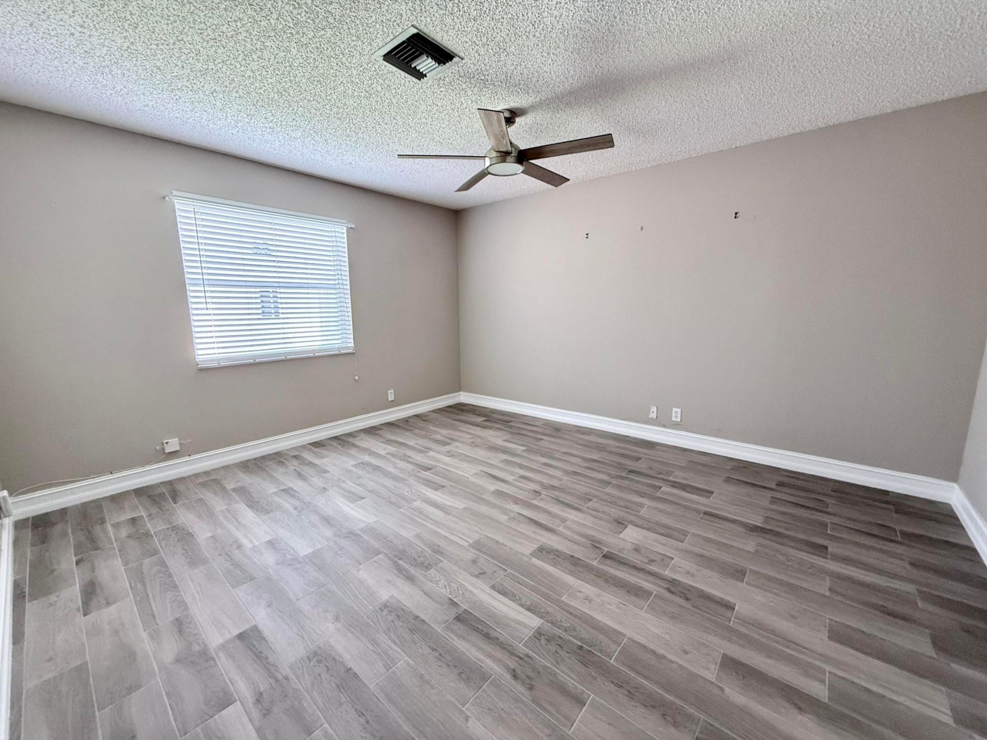 1740 NW 19th Terrace, Unit 202, Delray Beach, FL 33445 Photo