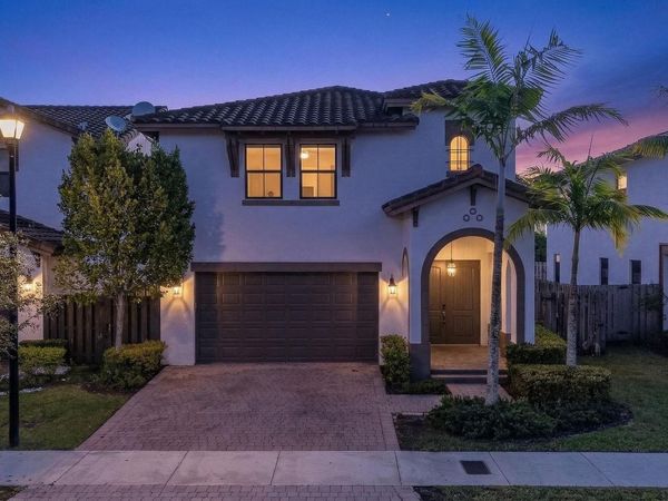 8751 NW 102nd Place, Doral, FL 33178