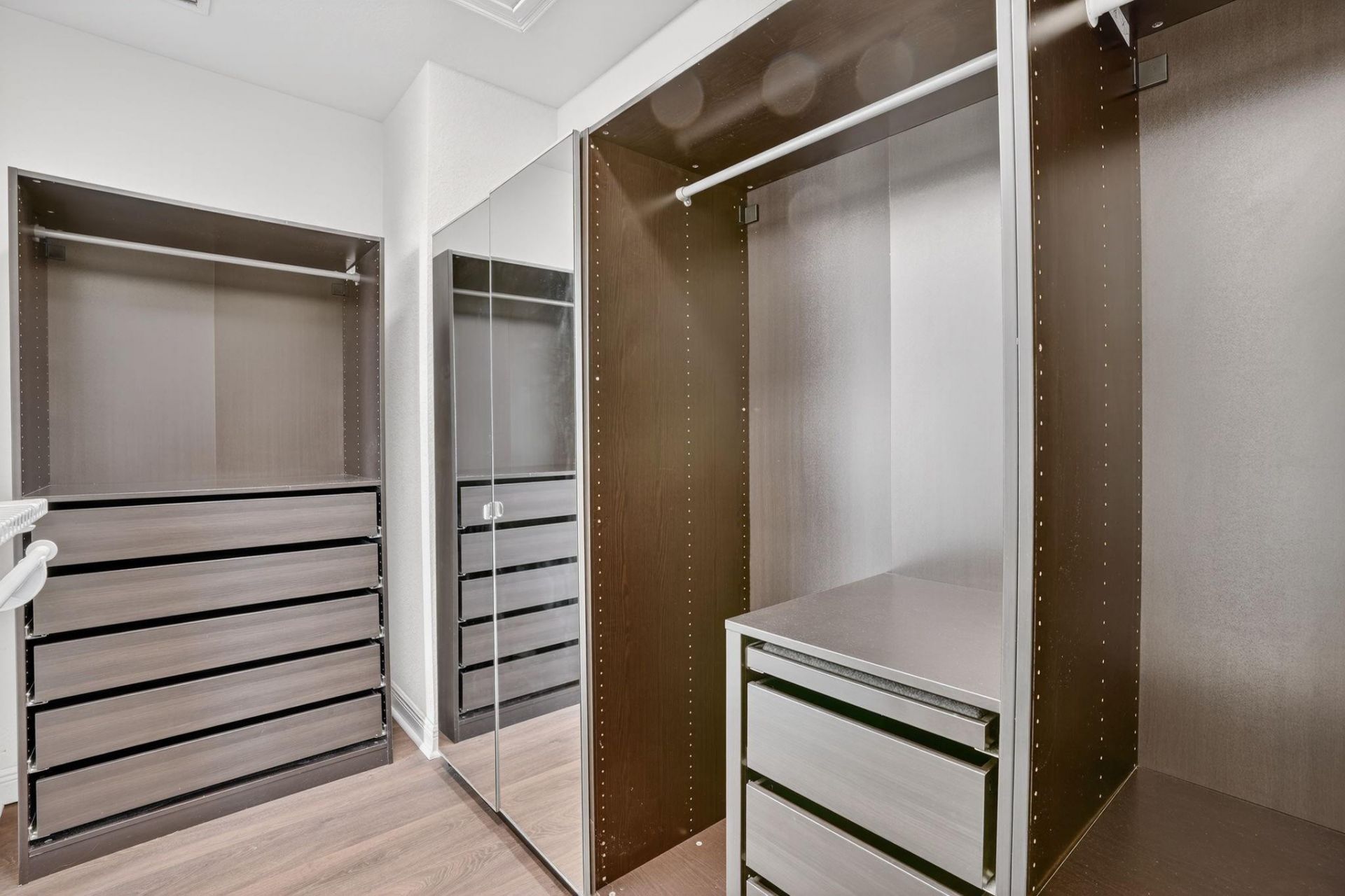 8751 NW 102nd Place, Doral, FL 33178 Photo