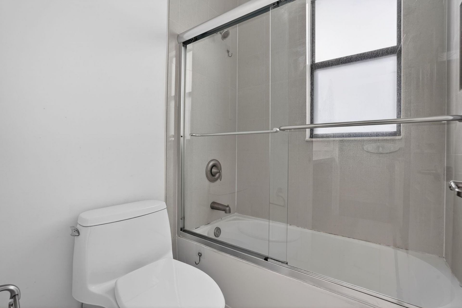 8751 NW 102nd Place, Doral, FL 33178 Photo