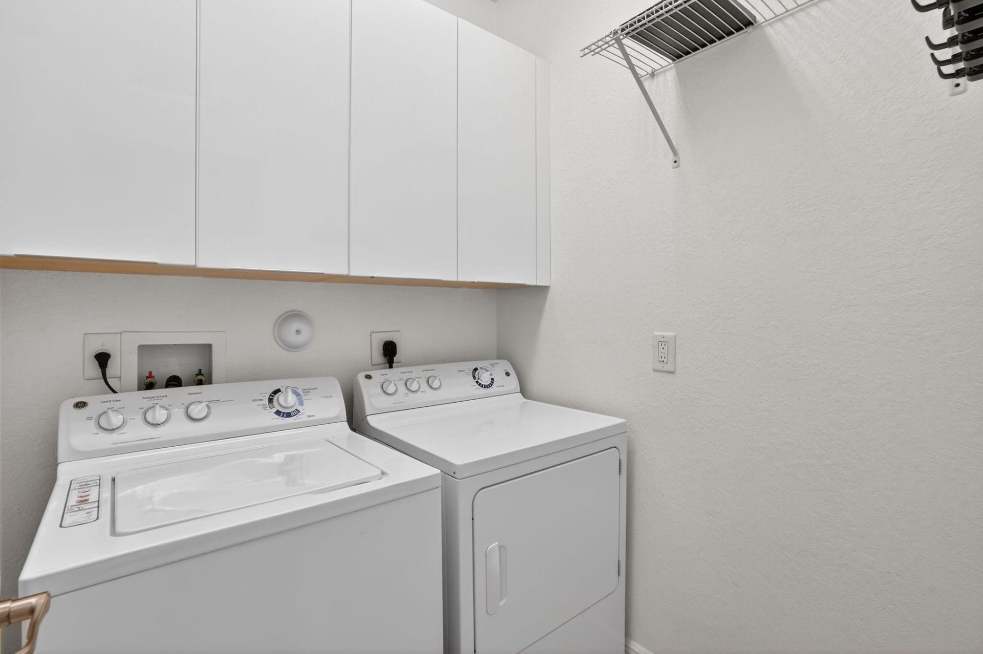 8751 NW 102nd Place, Doral, FL 33178 Photo