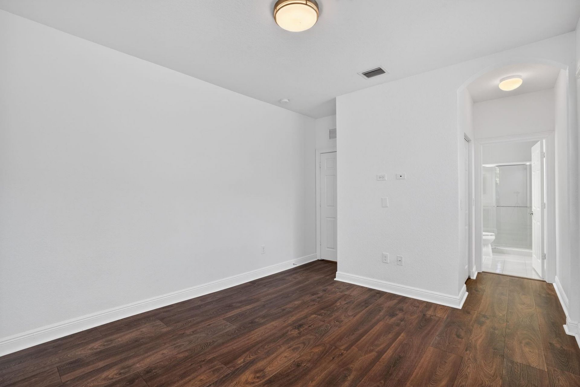 8751 NW 102nd Place, Doral, FL 33178 Photo