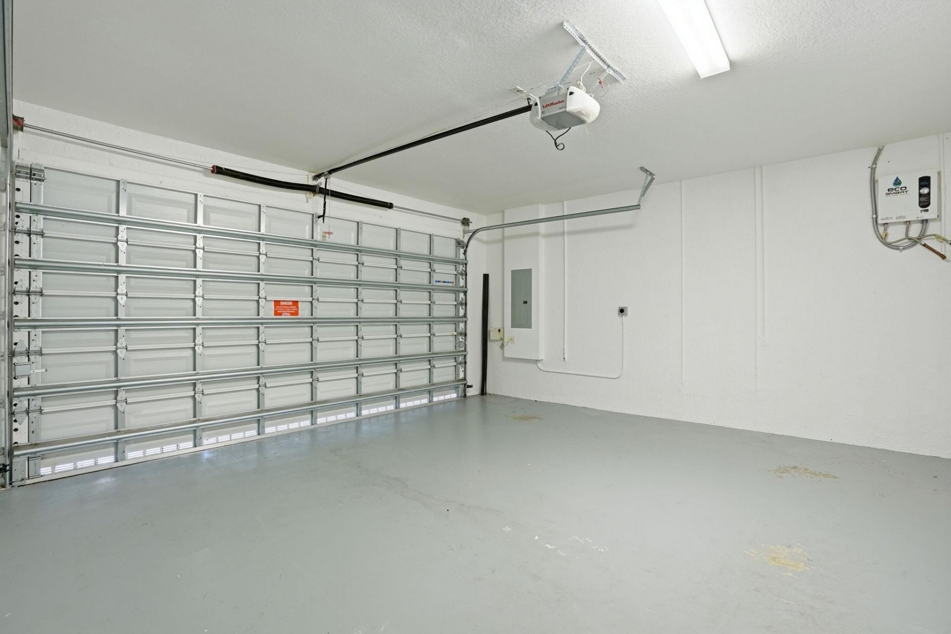 8751 NW 102nd Place, Doral, FL 33178 Photo