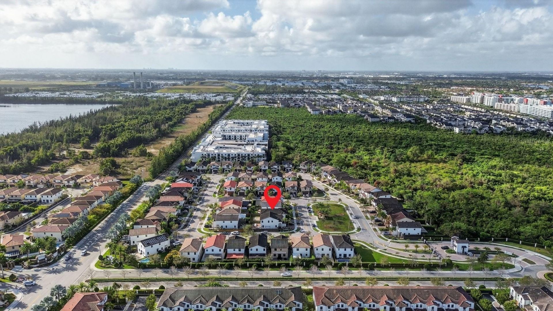 8751 NW 102nd Place, Doral, FL 33178 Photo