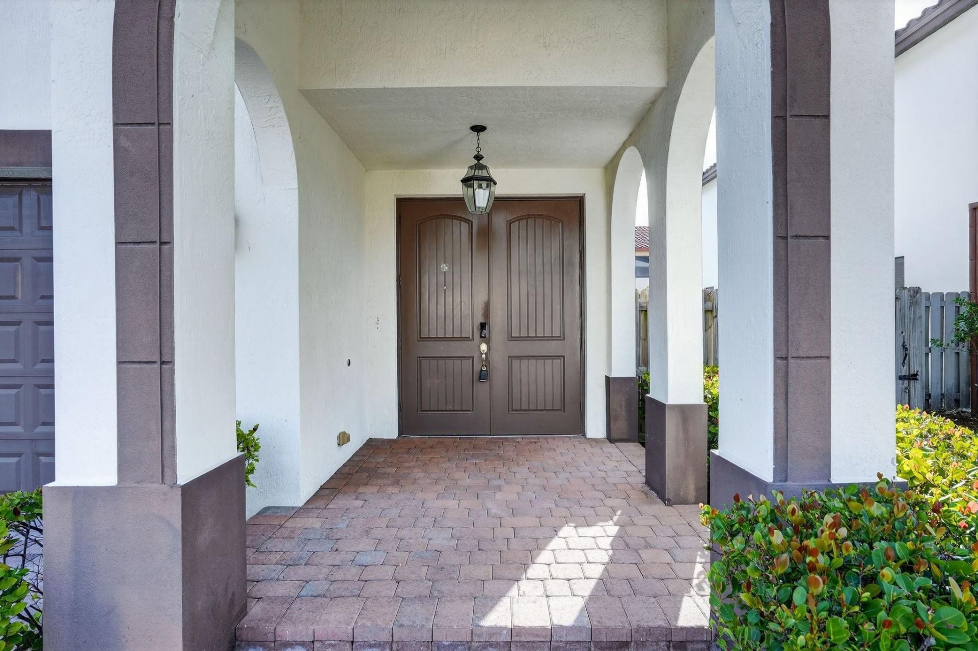 8751 NW 102nd Place, Doral, FL 33178 Photo