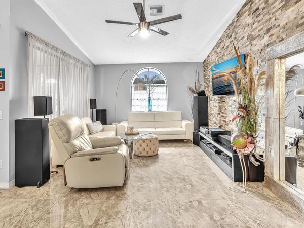 5395 Firenze Drive, Unit O, Boynton Beach, FL 33437