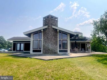 76 ZEHNER LANE, LANDINGVILLE, PA 17972